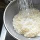 كيفية طهي الأرز على البخار بشكل صحيح